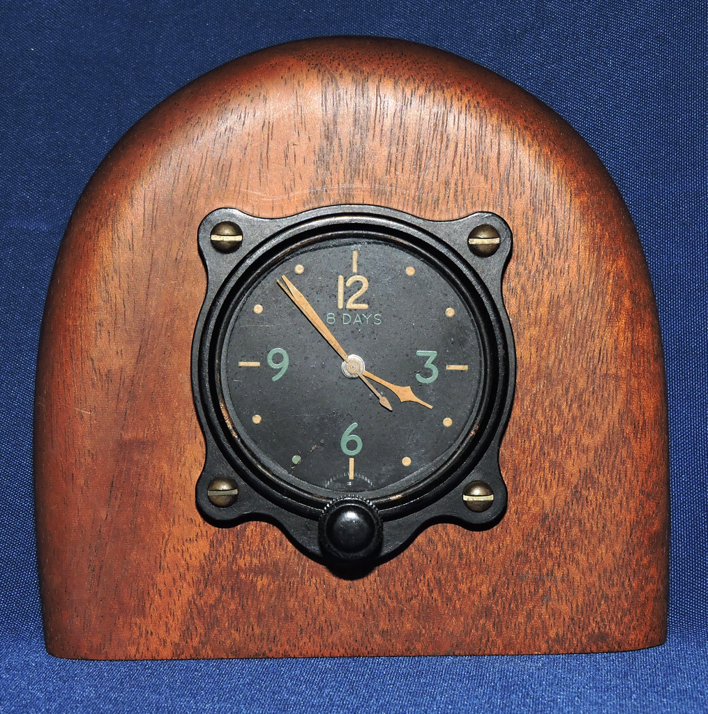 Aircraft Clock, 8-Day, Center Knob, on Wooden Stand