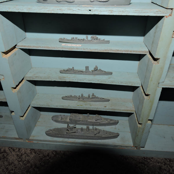 US Navy Waterline 1:1200 Ship Recognition Model Kit WWII 34 Ships