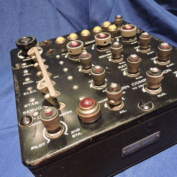 Autopilot Control Panel for C-1 Autopilot System – AeroAntique