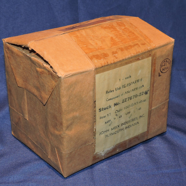 Relay Unit RE-22/ARW-9 of AN/ARW-10A Airborne Remote Control Bomb Release System BOXED