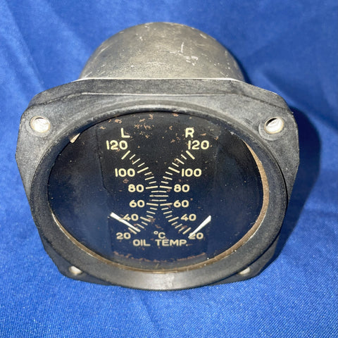 Oil Temperature Indicator, Dual Engine, Type A-24 US Army Air Corps WWII