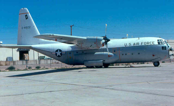 Lockheed C-130A s/n 54-1622 Hercules Instrumententafel