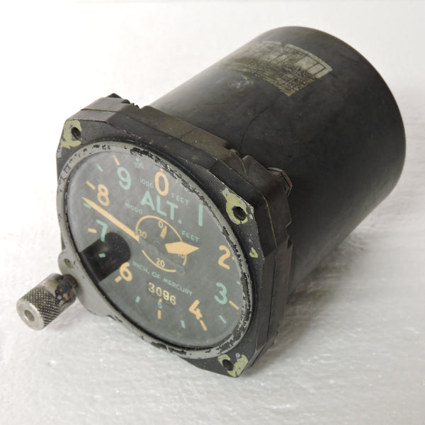 Altimeter, Sensitive, AN-5761-1, 35,000 ft, US Navy WWII TBM Avenger