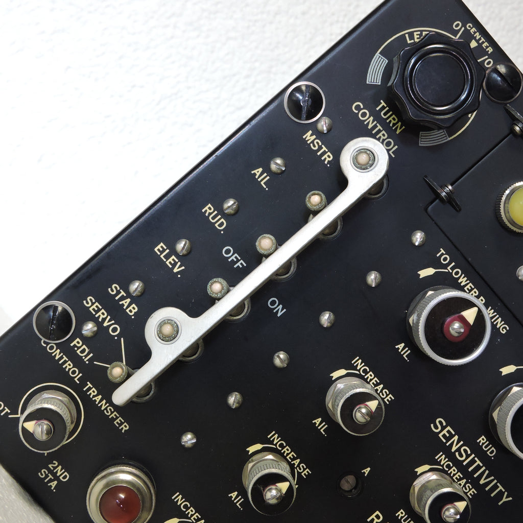 Autopilot Control Panel for C-1 Autopilot System – AeroAntique