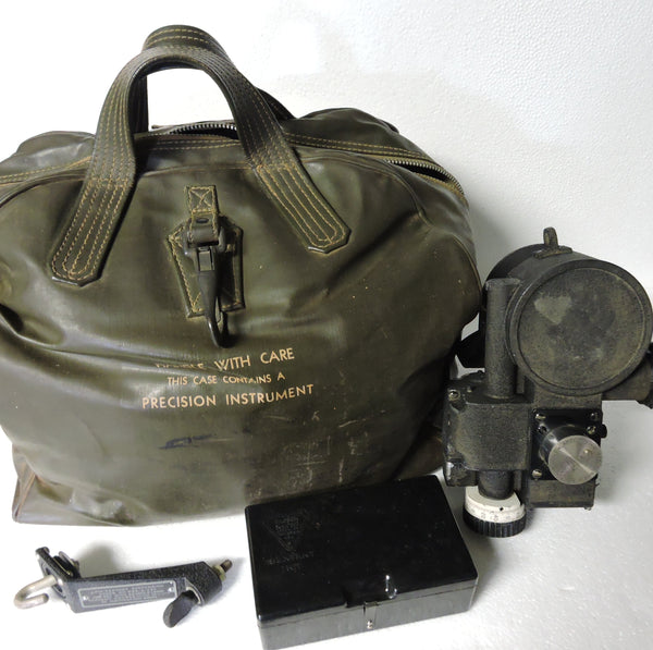 Aircraft Sextant AN5854-1 and Carrying Case
