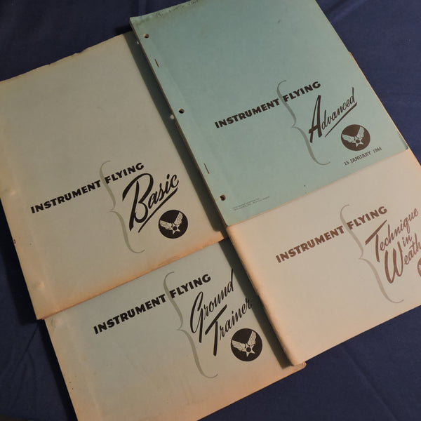 Instrumentenflug-Trainingshandbücher, 4er-Set, USAAF WWII