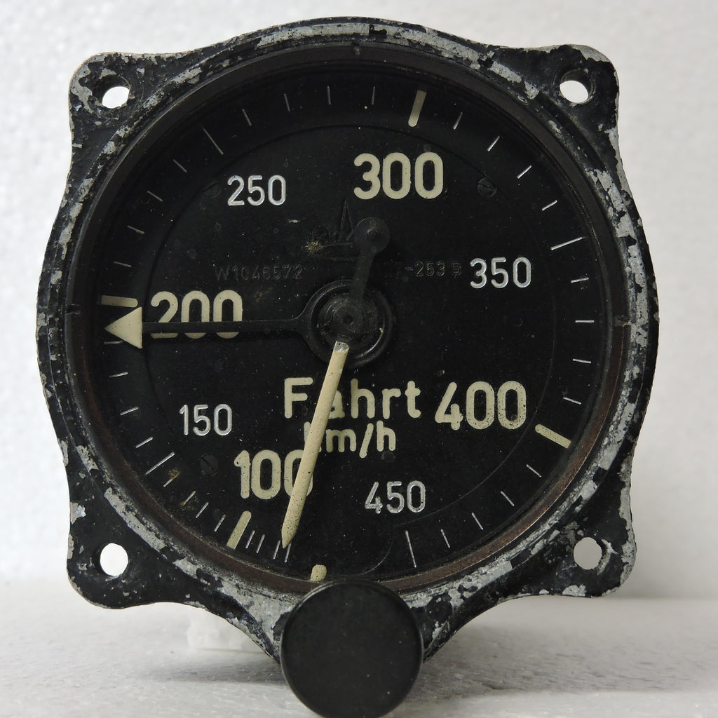 Airspeed Indicator (for the Patin "Dreiachsensteuerung"), 450 km/hr, Luftwaffe