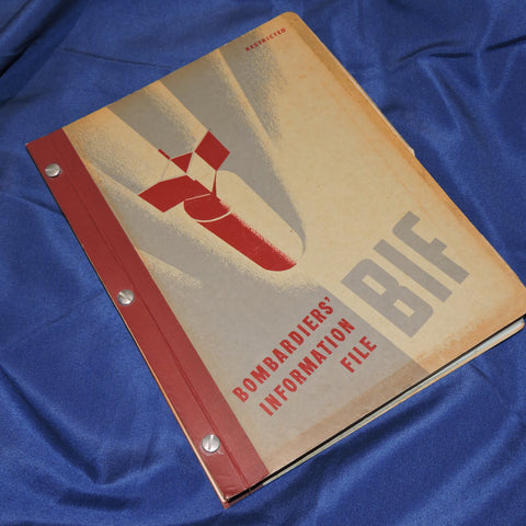 Bombardiers' Information File US Army Air Force Mai 1945
