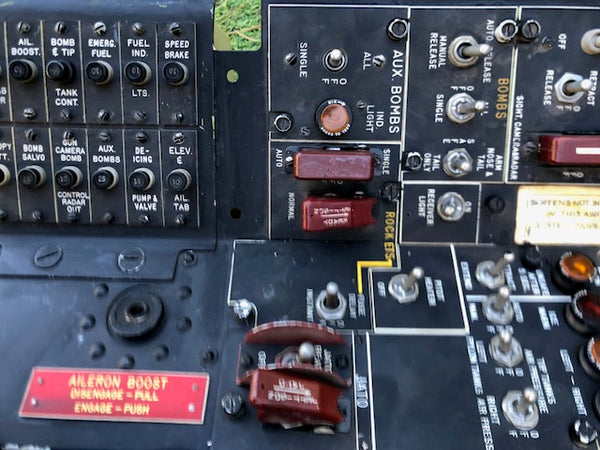 F-84 Thunderjet Seiten- und Konsolen-Cockpit-Panels