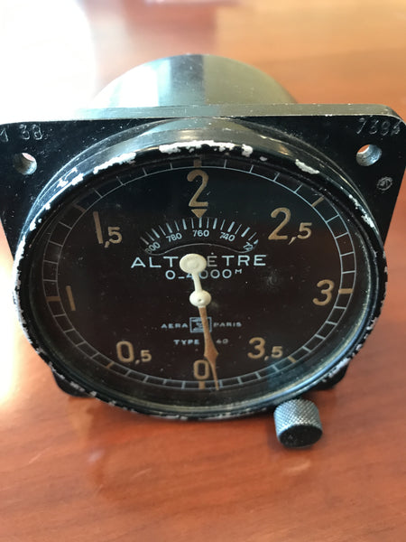 Altimeter, French Armée de l'Air, 0-4,000 meters Aera Type M40