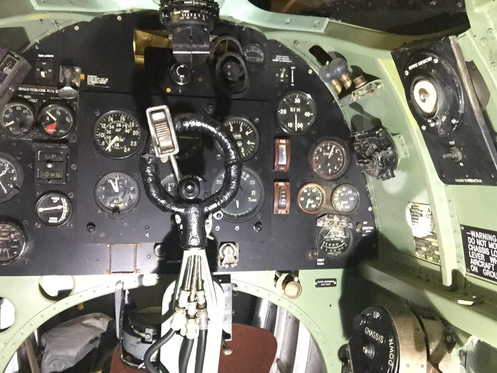 Spitfire Mk5 Instrumententafel und Säule