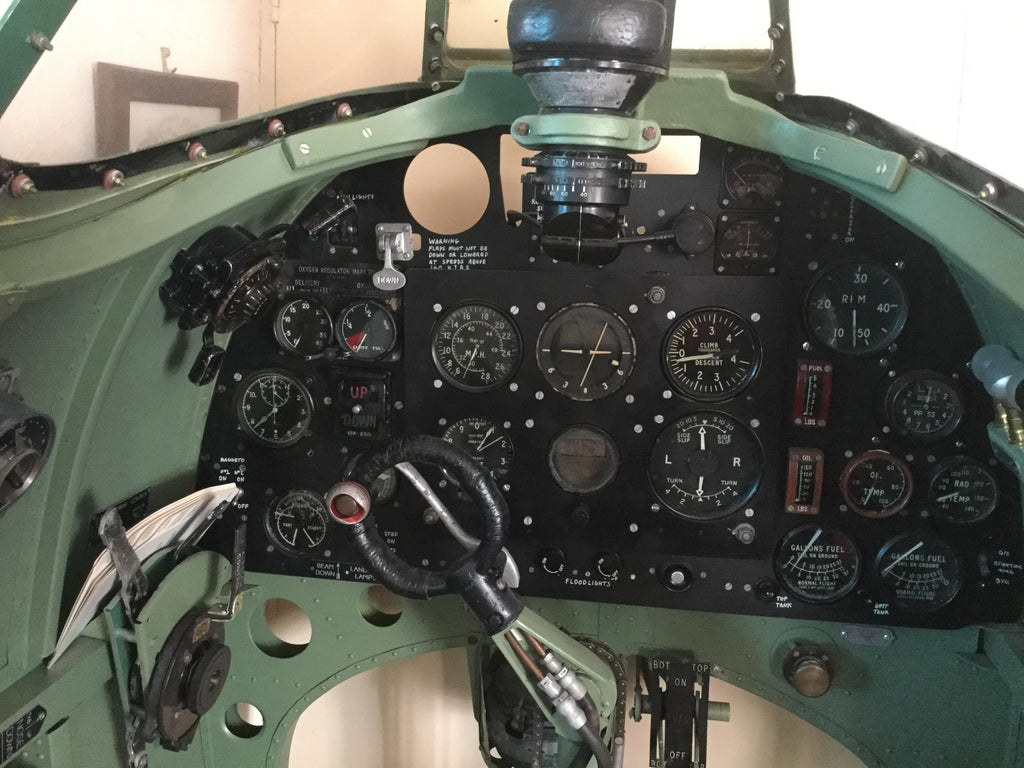 Spitfire Mk1 Instrumententafel und Säule